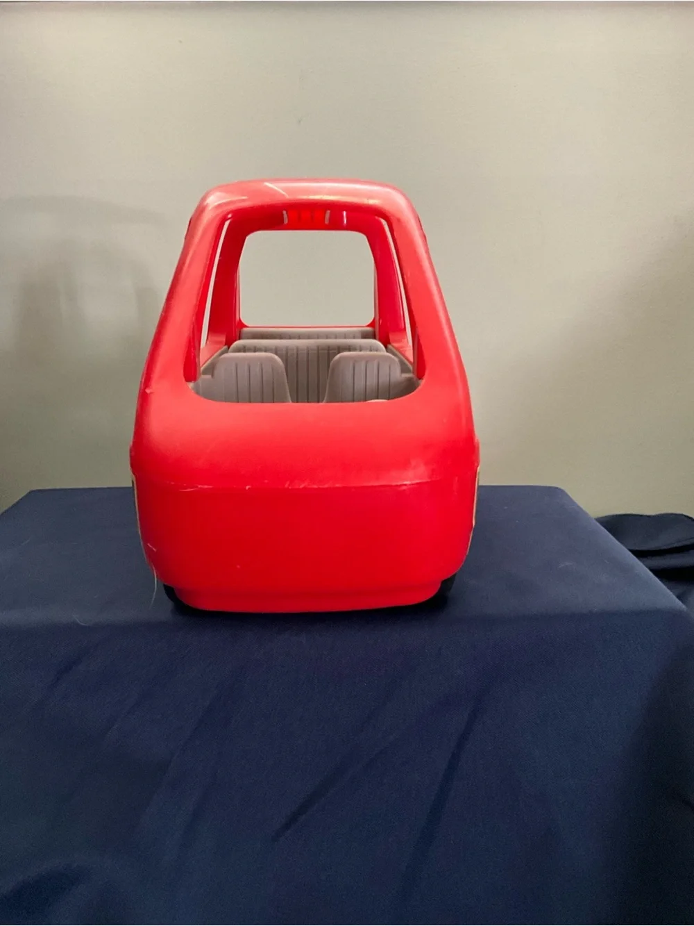 Vintage 1985 Little Tikes Red Family Van Minivan Car Wagon Dollhouse Toy